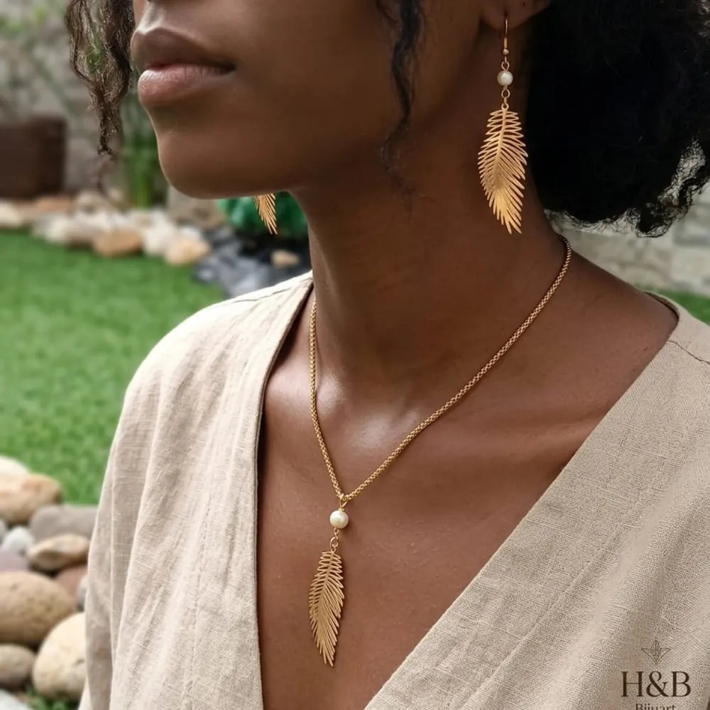 Conjunto Folha com Pérola do Rio dourado Conjunto Folha com Pérola do Rio dourado